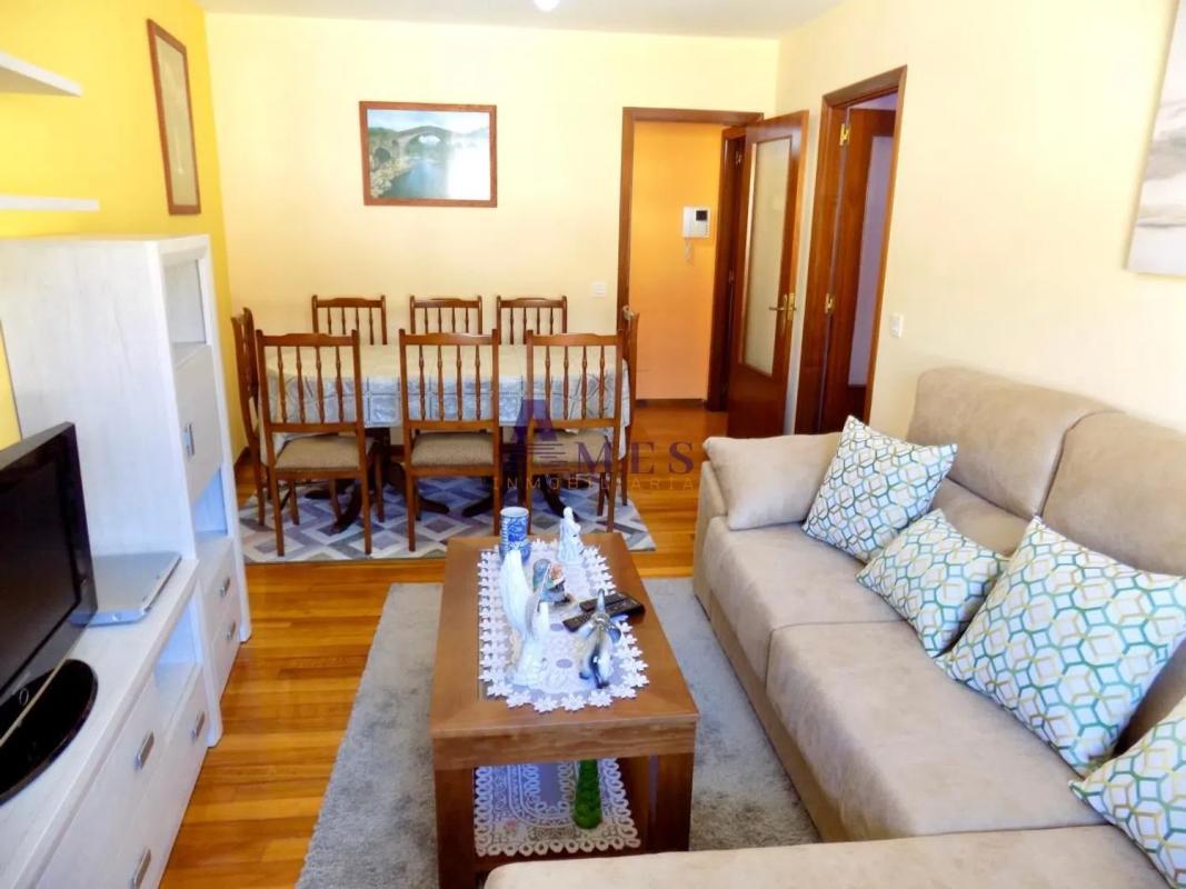 Продажа квартиры на O Milladoiro, Эймс
photo 2