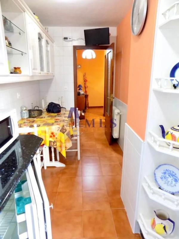 Продажа квартиры на O Milladoiro, Эймс
photo 3