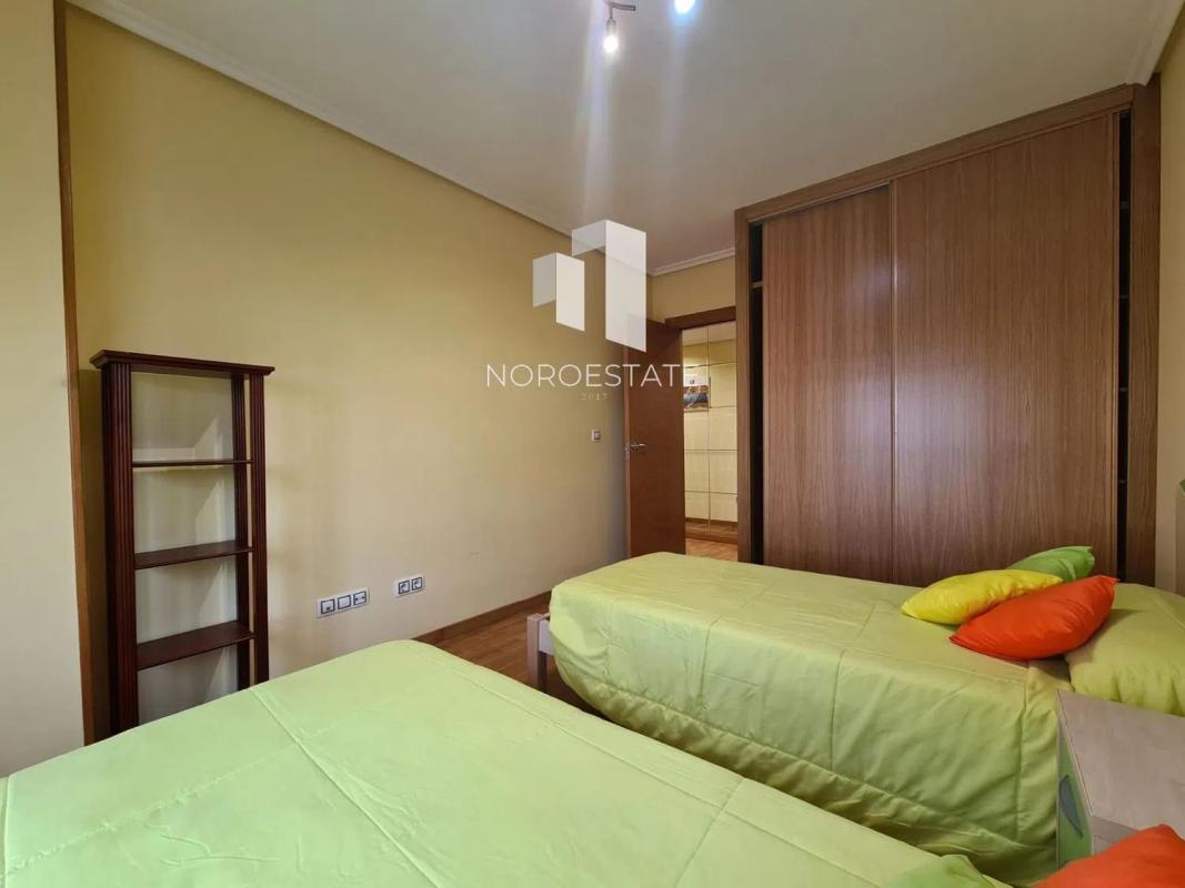 Sale of apartment in Manuel Lugris, Narón
 photo 5