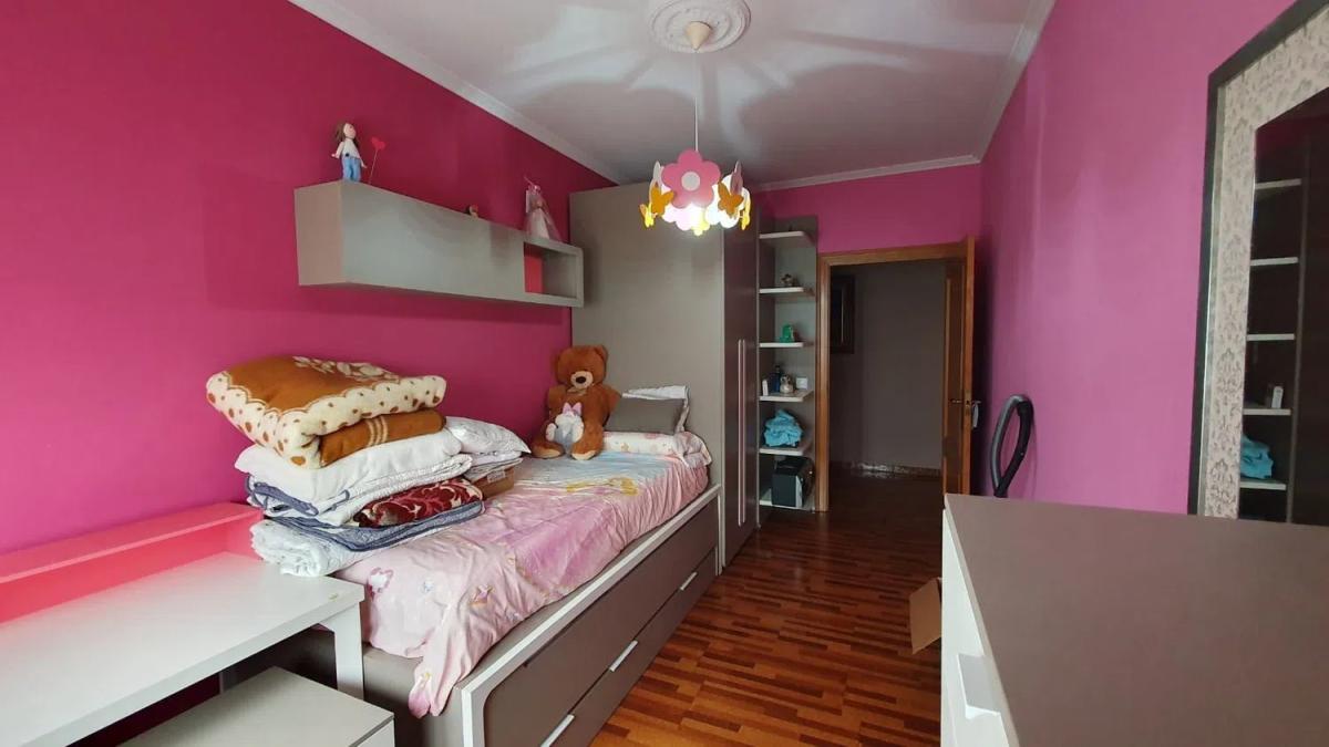 Venta de chalet independiente en Calle de Santa Teresa Jornet, Santiago de Compostela
photo 3