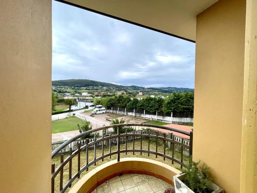 Sale of independent chalet in Loureda-Lañas-Barrañán, Arteijo
photo 5
