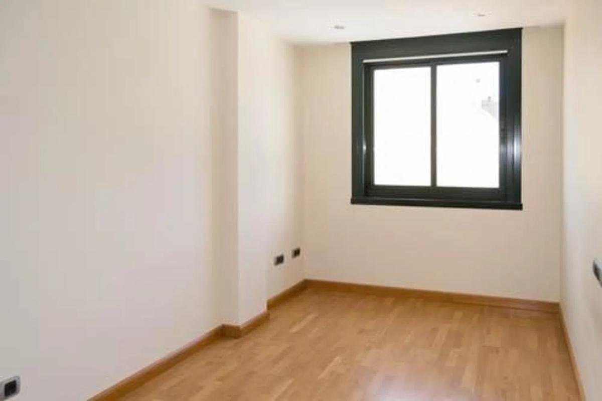Sale of apartment in Calle Cerrallon de Abaixo, Narón
 photo 3