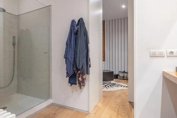 Apartment for sale in  Calle Marcial del Adalid, A Coruña photo 4