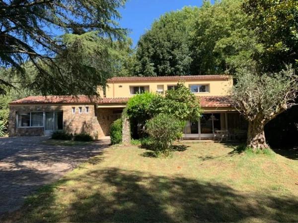 Chalet independiente en venta en , Teo photo 1