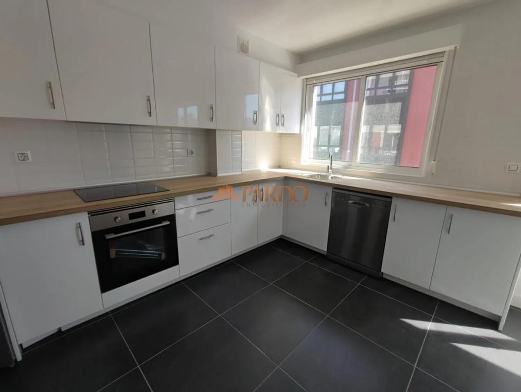 Sale of apartment in Zona Ultramar, Ferrol
 photo 2