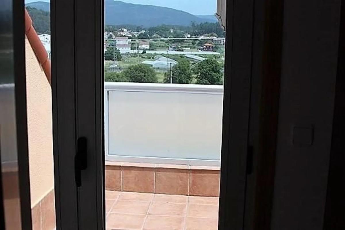 Propiedades en venta y alquiler en España photo 1