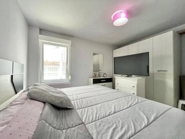 Apartment for sale in  Calle San Agustin, A Coruña photo 2