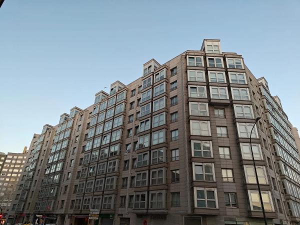 Apartment for sale in  Avenida Finisterre, 263, A Coruña photo 3