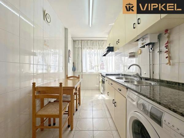 Apartment for sale in  Avenida de Oza, A Coruña photo 3