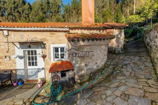 Chalet independiente en venta en , Oza-Cesuras thumbnail 2