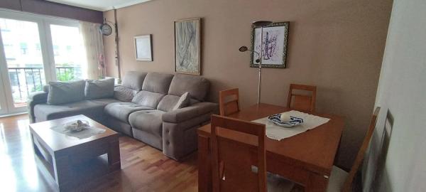 Piso en venta en Emilio González López, 7, A Coruña thumbnail 1