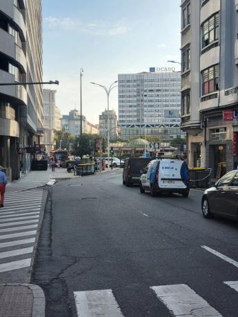 Piso en venta en Avenida Finisterre, 7 / 9, A Coruña thumbnail 1