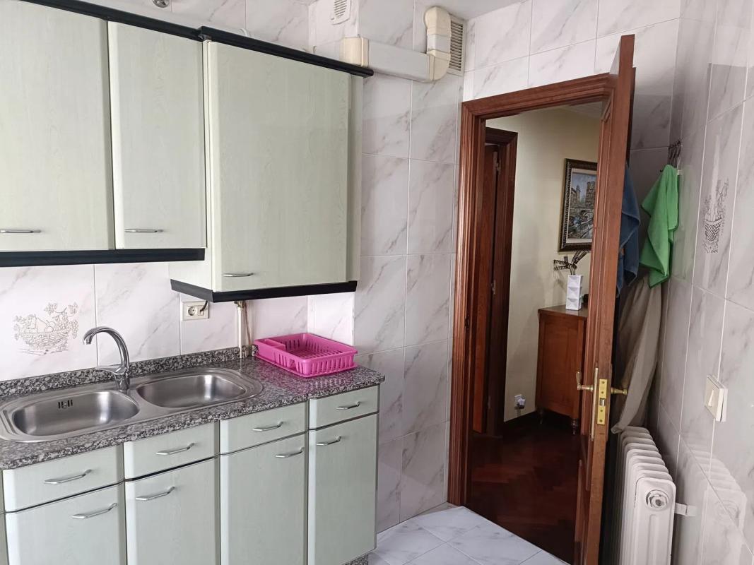 Venta de piso en Calle Panasqueira, Ames
photo 3