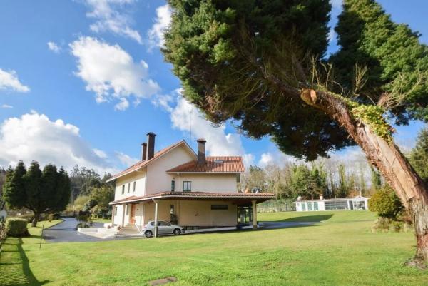 Detached villa for sale in  DP-1705, Culleredo photo 1