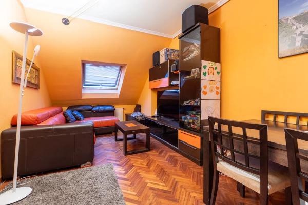 Piso en venta en Calle Manuel Azaña, A Coruña thumbnail 1