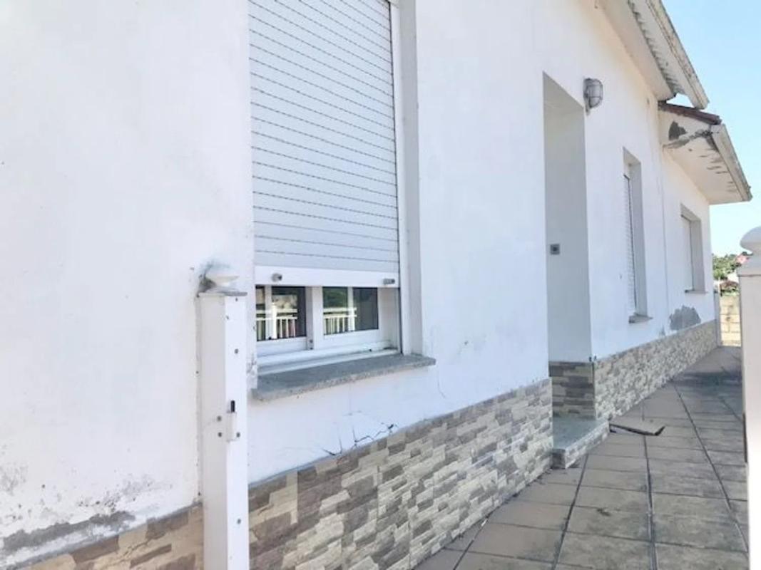 Sprzedaż niezależnego domku jednorodzinnego w , Sada photo 2
