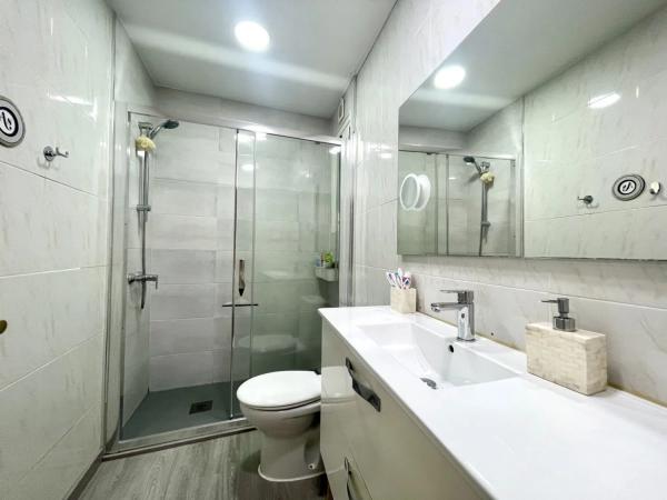 Piso en venta en Monte Alto - Zalaeta - Atocha, A Coruña thumbnail 2