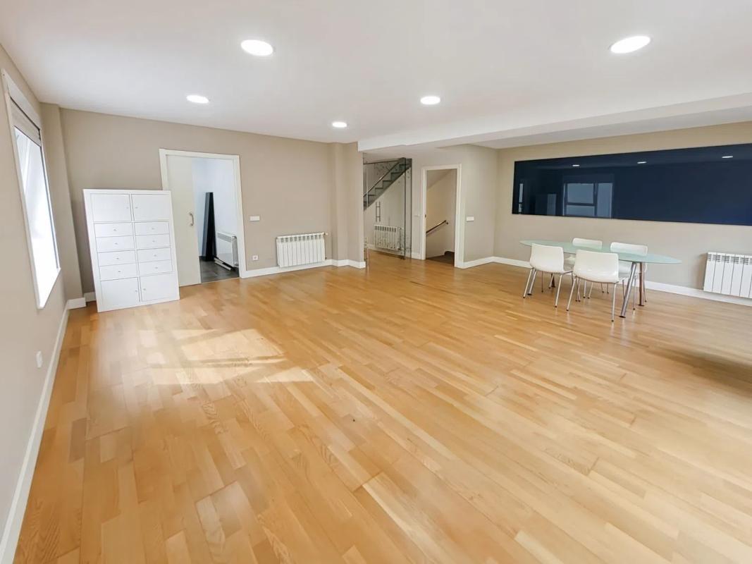 Sale of independent chalet in Calle da Barrosa, 67, Santiago de Compostela
 photo 3