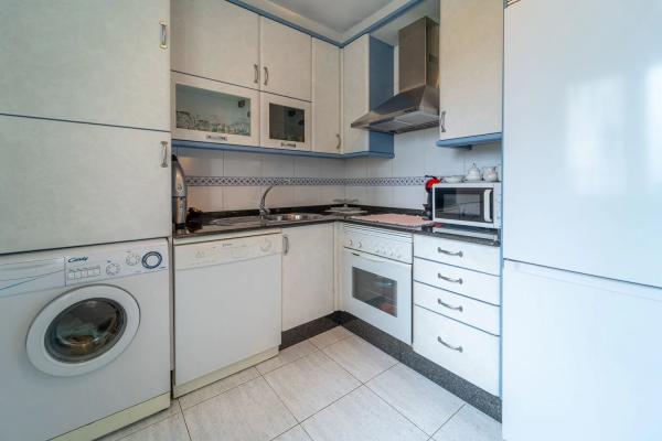 Duplex en venta en Avenida de Pedralonga, 57, A Coruña thumbnail 1