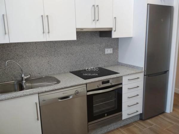 Piso en venta en Canido, Ferrol thumbnail 1