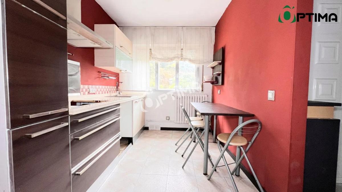 Venta de chalet independiente en Calle de Santa Lucía, 18, Santiago de Compostela
photo 1