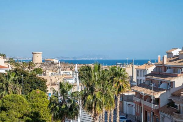Apartment for sale in  Calle Sant Bartomeu, El Campello photo 2