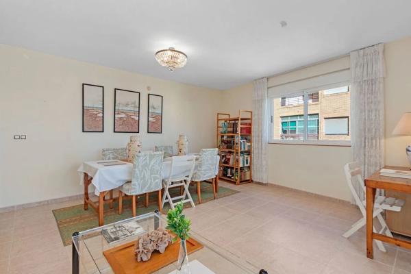 Apartment for sale in  Calle Sant Bartomeu, El Campello photo 3