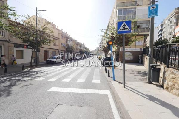 Apartment for sale in  Campello Playa, El Campello photo 4