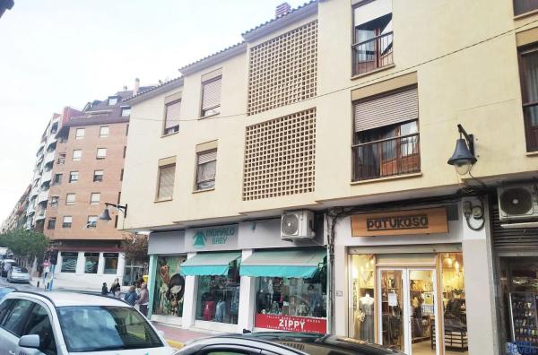 Piso en venta en Avenida del Carrer de la Mar, El Campello thumbnail 1