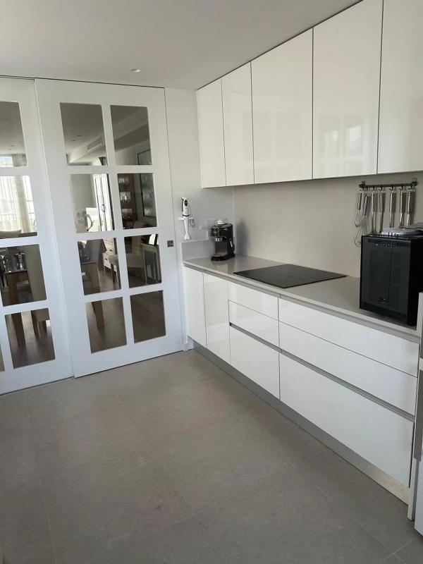 Sale of apartment in Campello Playa, El Campello
photo 2