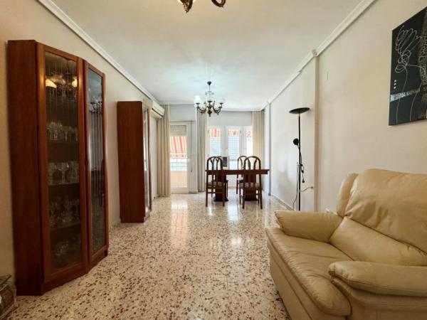 Продажа квартиры в Campello Pueblo, El Campello thumbnail 1