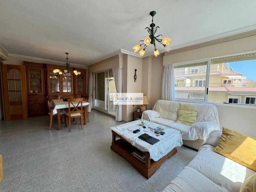 Sale of apartment in Calle de Colón, El Campello
photo 3