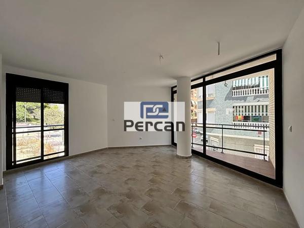 Piso en venta en Calle del Pla de Sarrió, El Campello photo 1