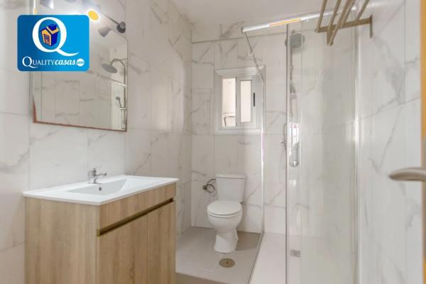 Apartment for sale in  Campello Playa, El Campello photo 4