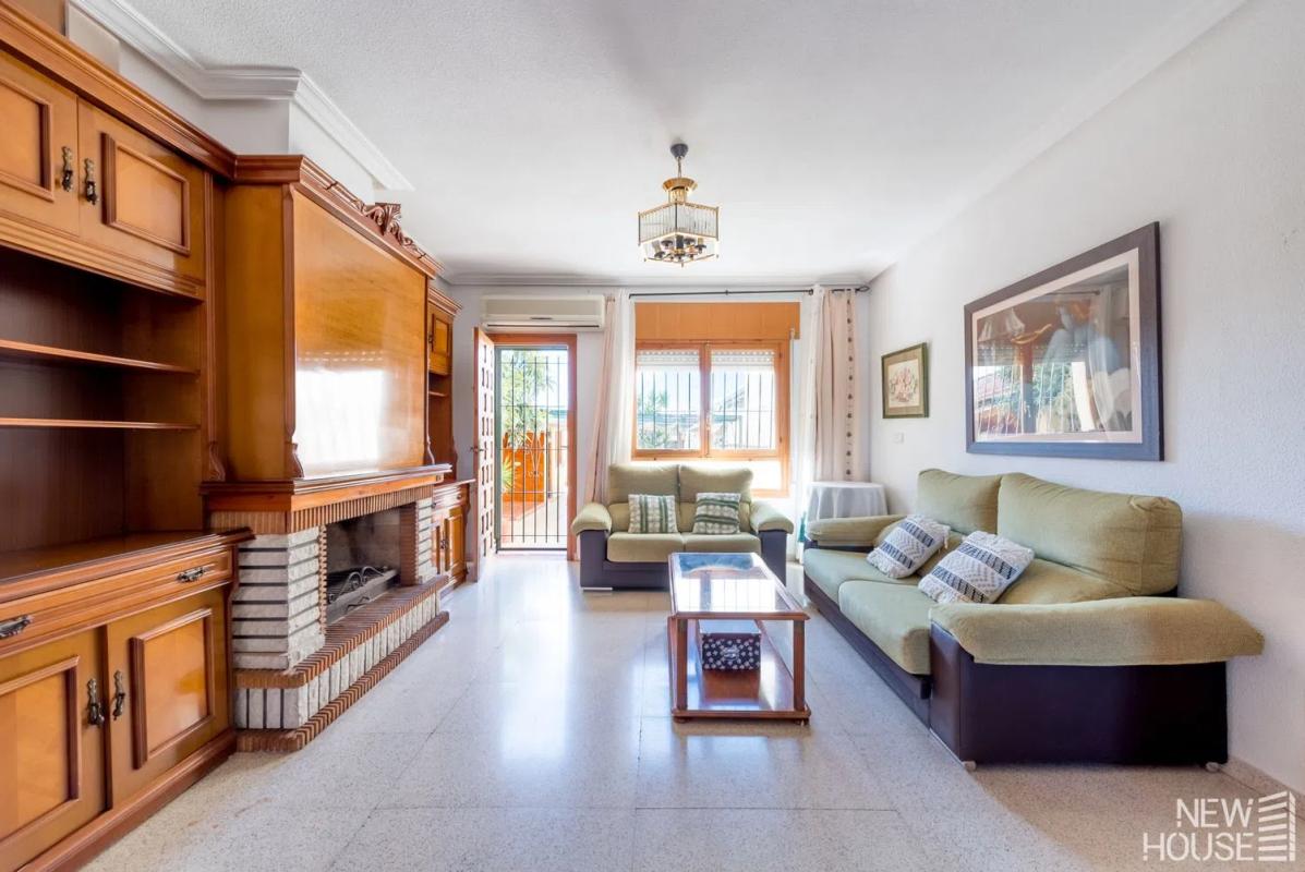 Venta de chalet independiente en Calle Puig Coronat, El Campello
photo 3