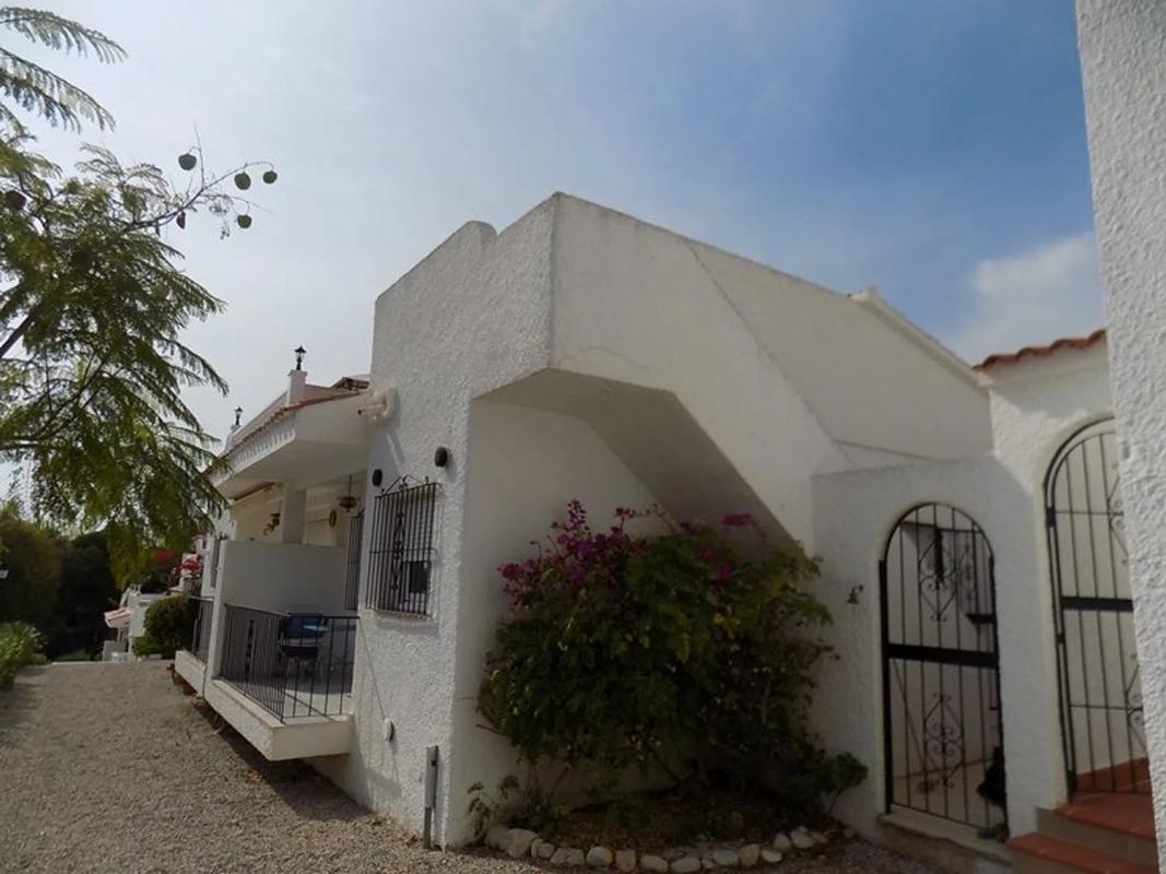 Venta de chalet independiente en Calle Cordoba, El Campello
photo 2