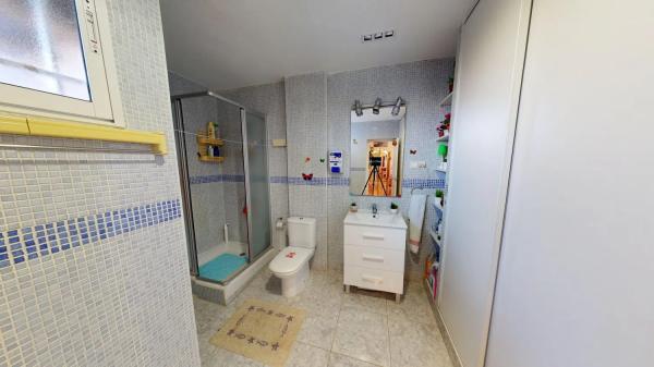 Piso en venta en Calle de Gaianes, El Campello thumbnail 2