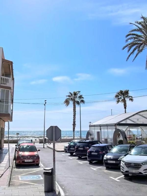Sale of apartment in Calle Sant Bartomeu, El Campello
photo 1