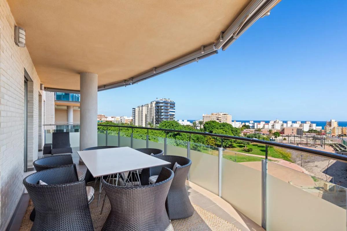 Venta de piso en Calle Vicent Blasco i Ibáñez, 23, El Campello
photo 1