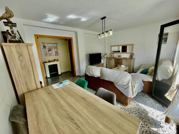 Продажа квартиры в Calle de Vicente Payà, 2 -B, El Campello thumbnail 1