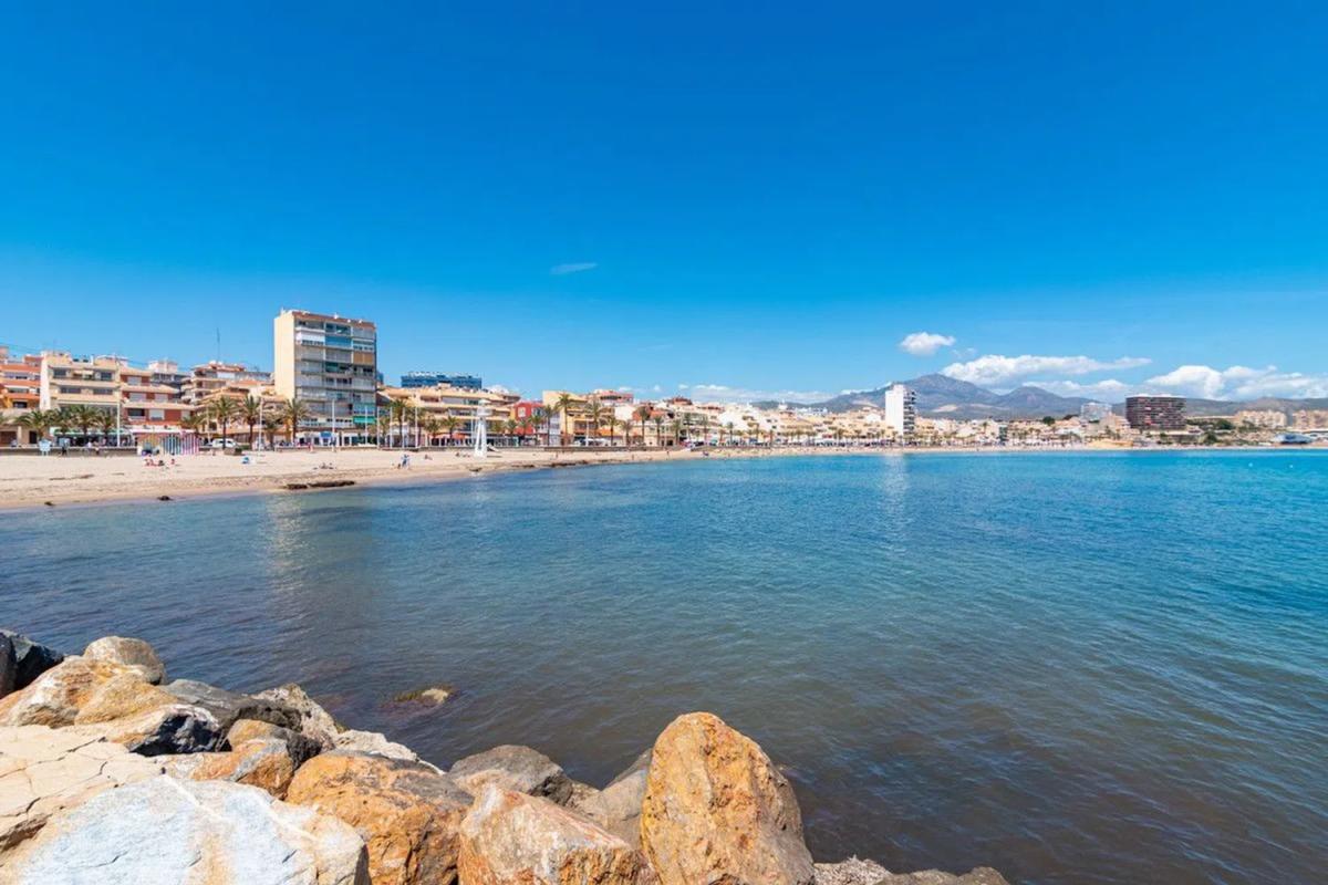 Venta de piso en Calle Sant Pere, El Campello
photo 1