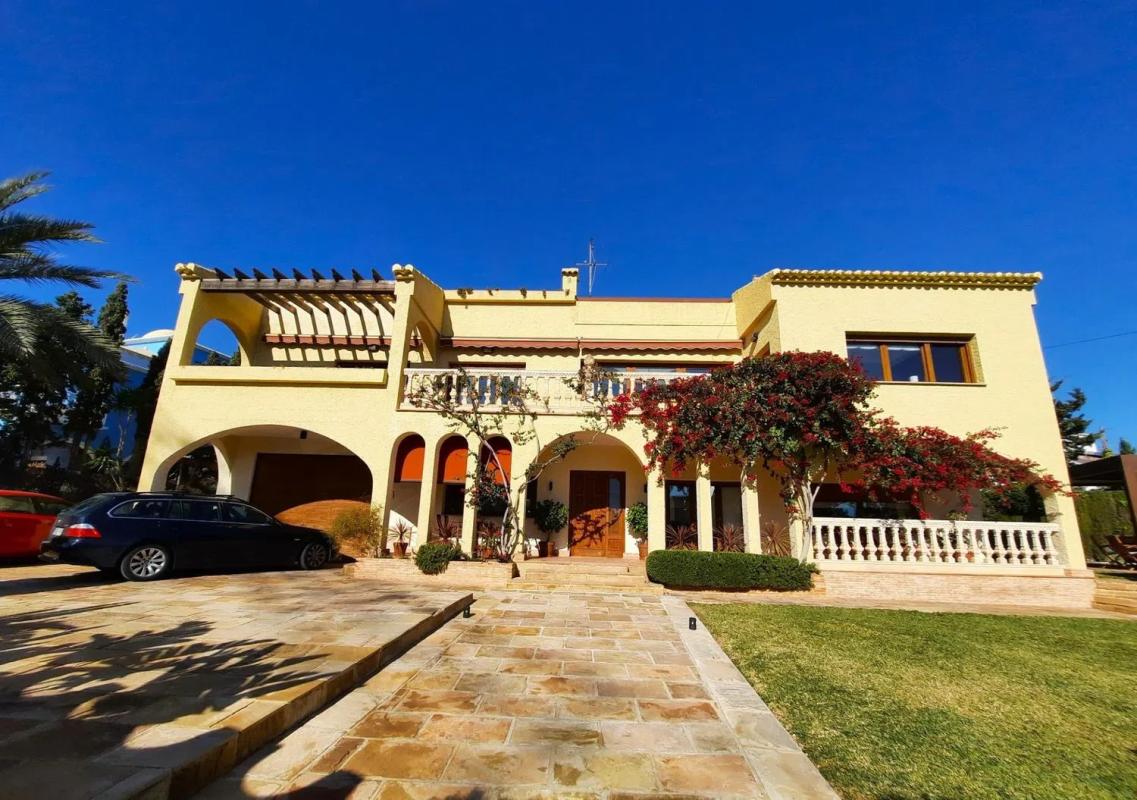 Продажа отдельного шале в Campello Pueblo, Эль Кампельо photo 2