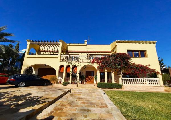 Коттедж на продажу в  Campello Pueblo, El Campello photo 2