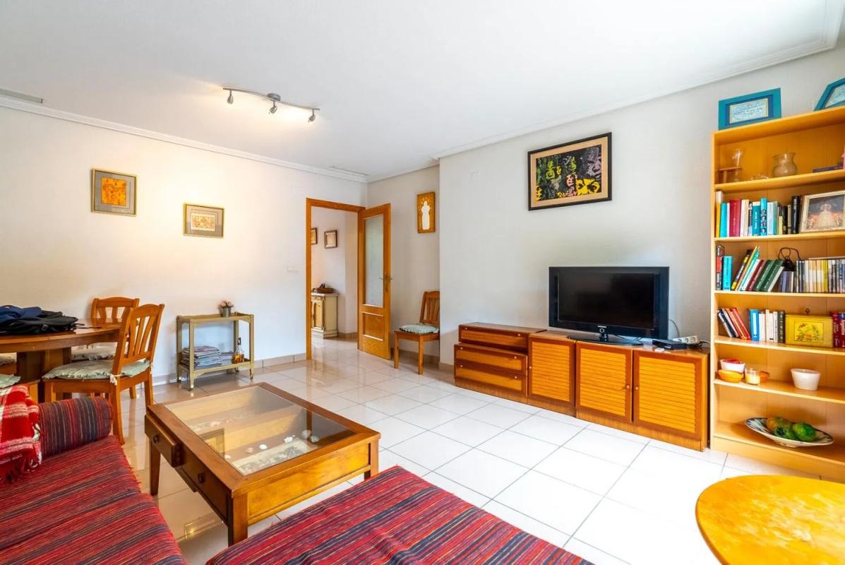 Sale of apartment in Calle de Juan de la Cierva, El Campello
photo 2