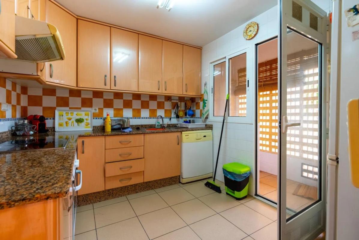 Sale of apartment in Calle de Juan de la Cierva, El Campello
photo 5