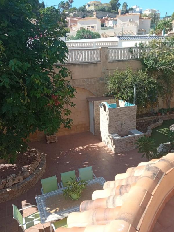 Sale of independent chalet in Calle de Torrevella, El Campello
photo 3