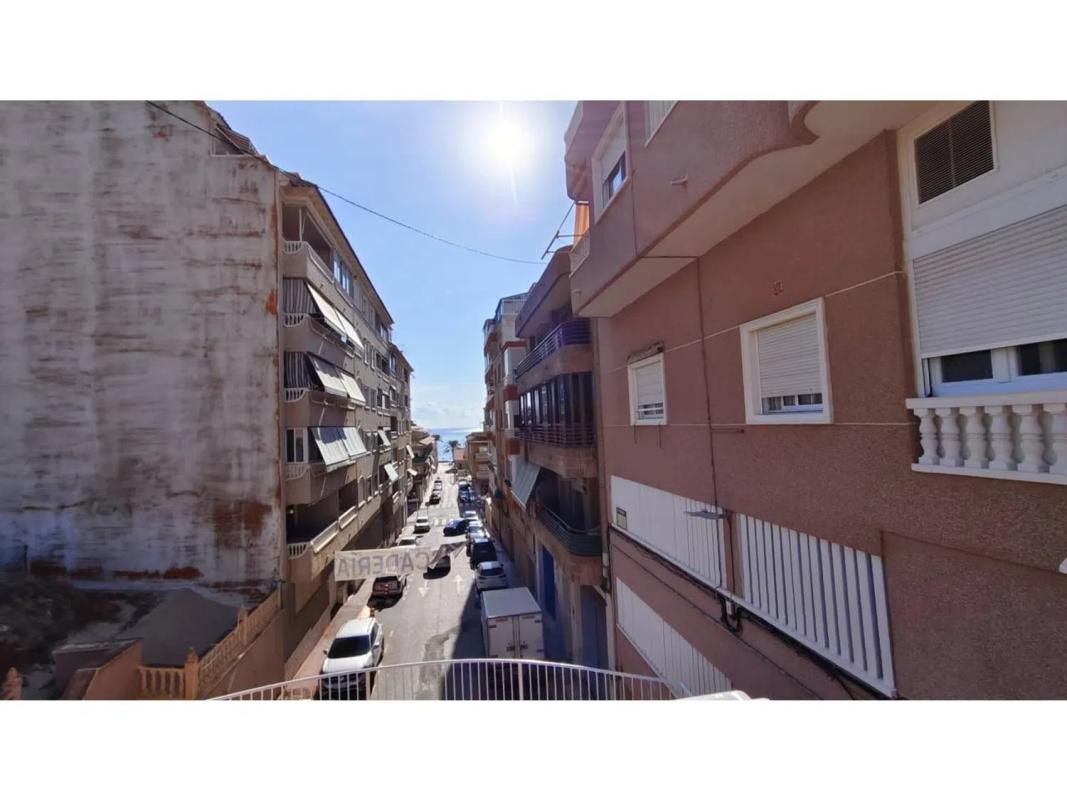 Продажа квартиры на Calle de Colón, Эль Кампельо
 photo 2