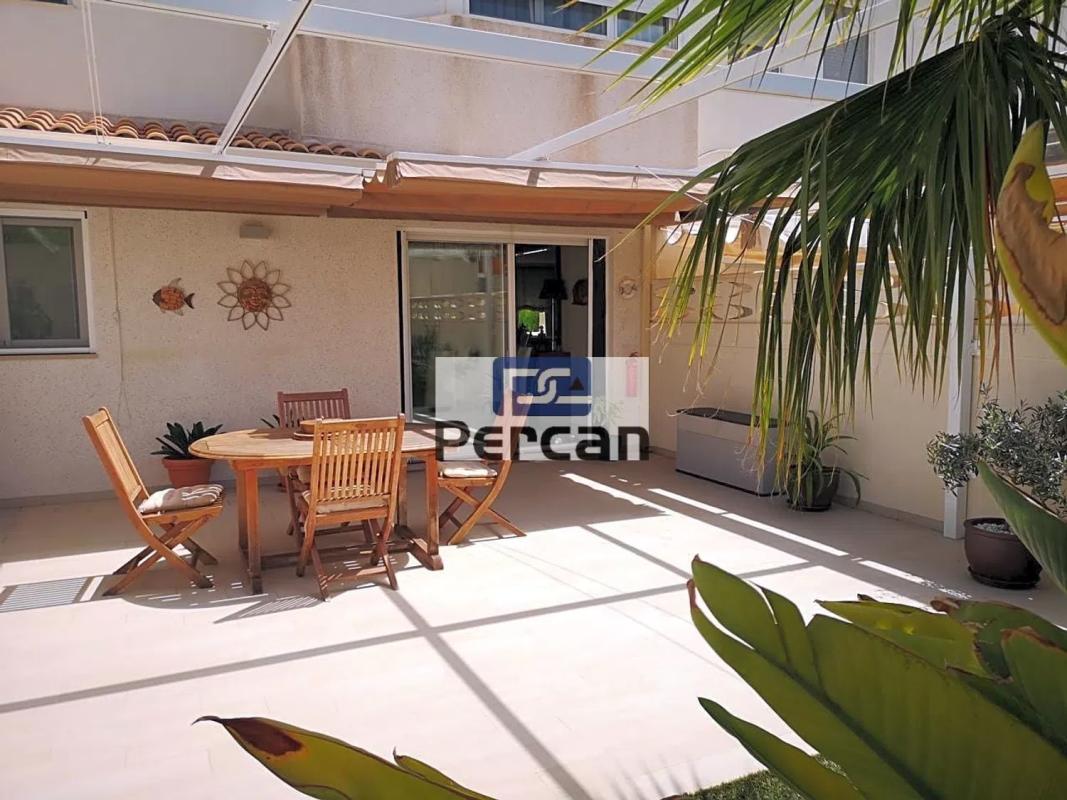 Venta de chalet independiente en Calle dels Alguers, El Campello
photo 4