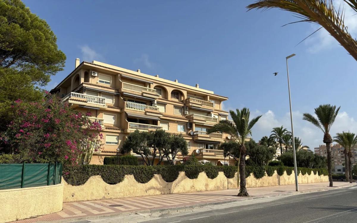Продажа квартиры на Calle Sant Bartomeu, 149, Эль Кампельо
photo 1