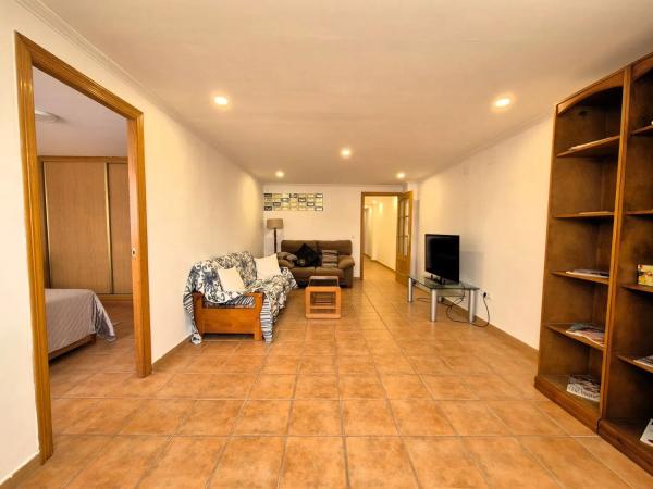 Продажа квартиры в Calle de Fra Juan Tensa, El Campello photo 1